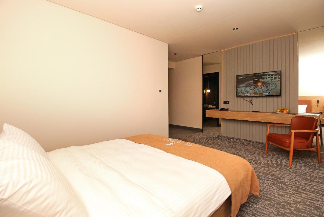 Inanlar City Hotel Yomra ภายนอก รูปภาพ